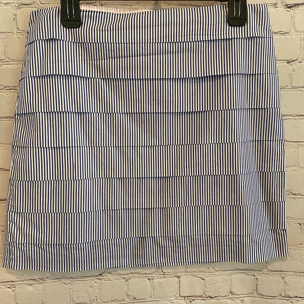 Vineyard Vines Women's Tiered 100% Cotton Blue White Striped Mini Skirt Size 6